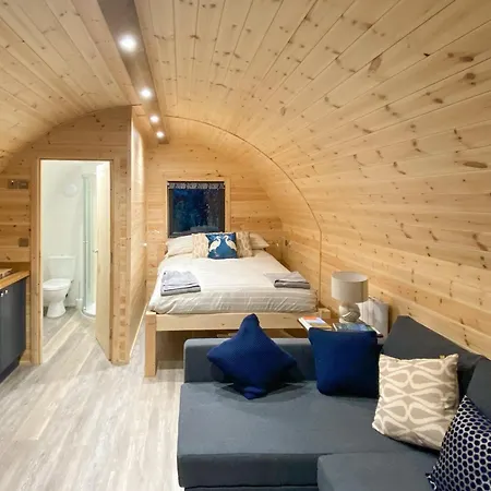 The Eden Hideaway - Uk1554